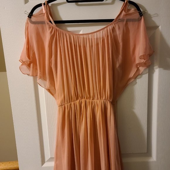 Pink Greek Goddess dress - Picture 1 of 4